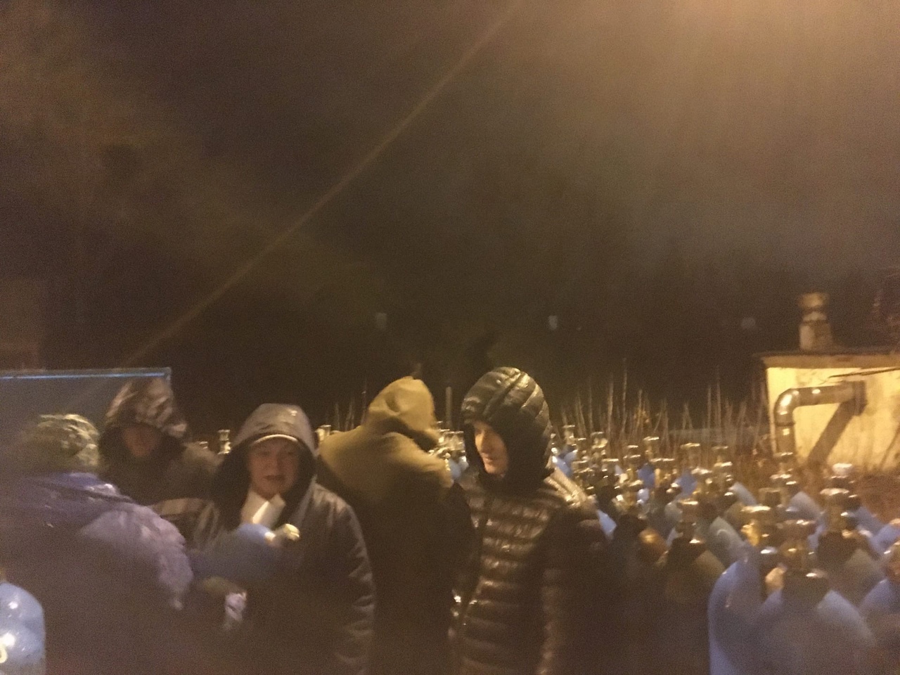 9Pjs2wP09cA.jpg 9Pjs2wP09cA.jpg