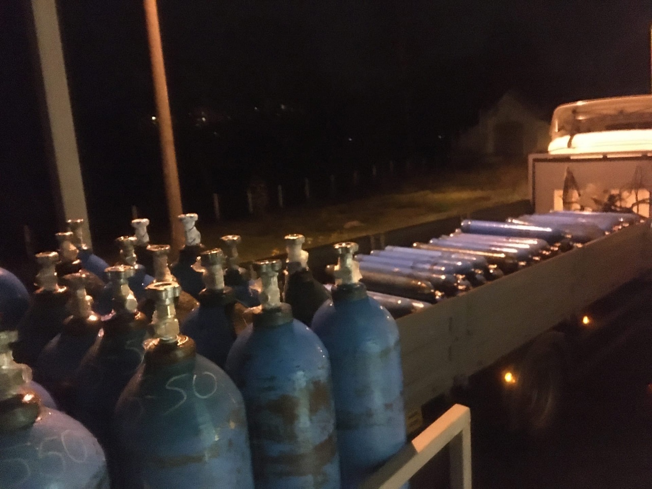 FVsFOsXUna8.jpg FVsFOsXUna8.jpg