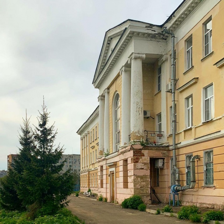 scale_2400.jpg scale_2400.jpg