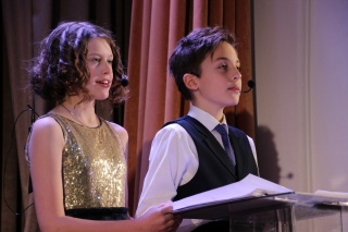 ведущие.jpg ведущие.jpg