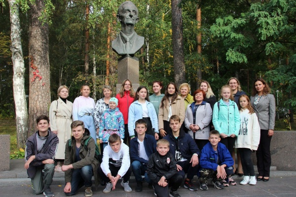 Кусты-1.jpg Кусты-1.jpg