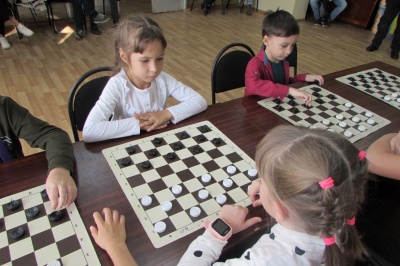 Шашки4.jpg Шашки4.jpg