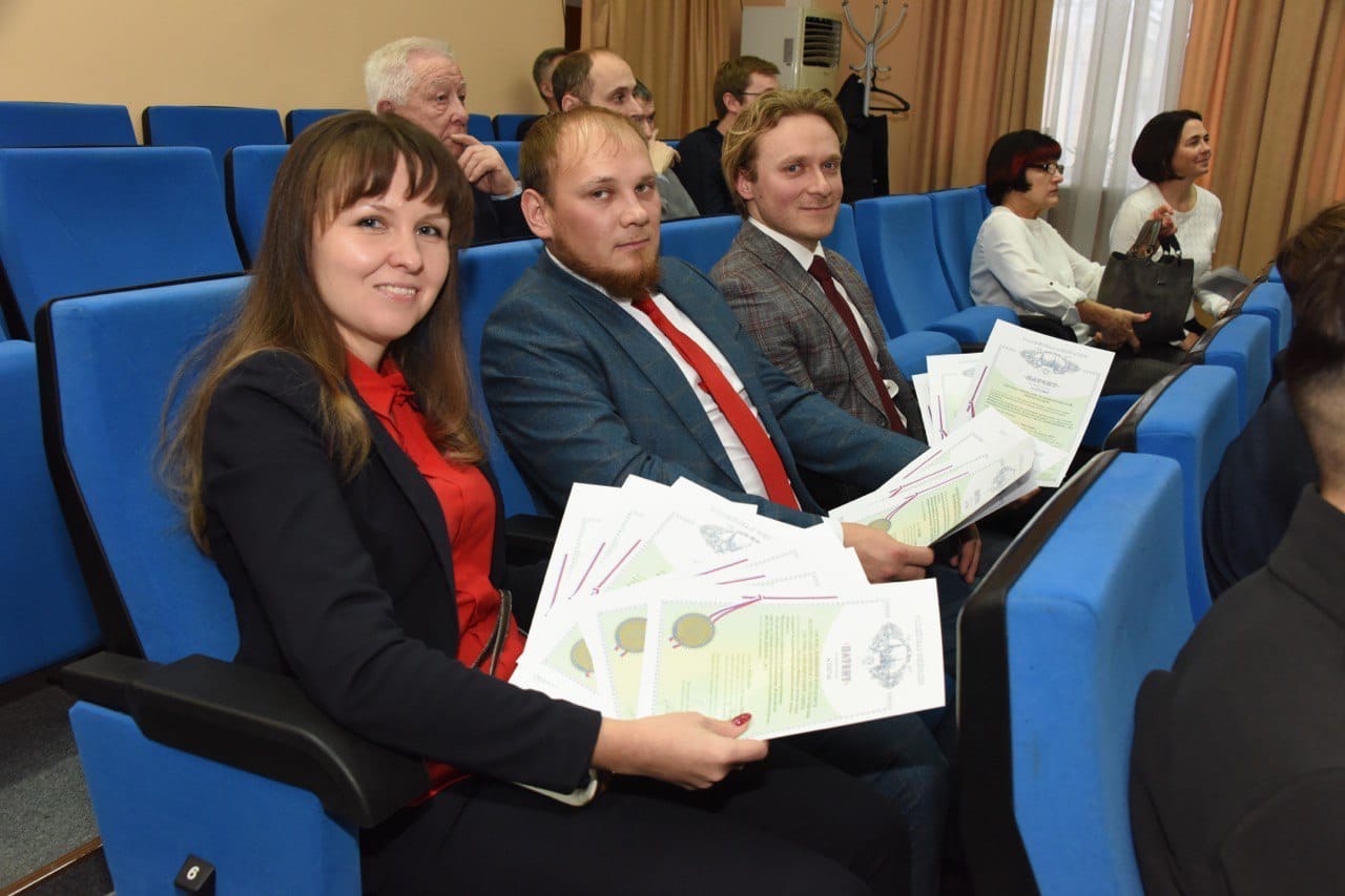 Вручение-1.jpg Вручение-1.jpg