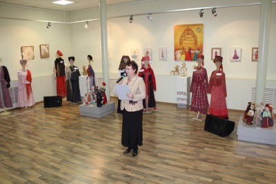 Костюмы-01.jpg Костюмы-01.jpg