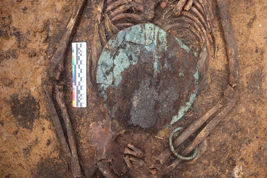 Могильник-5.jpg Могильник-5.jpg