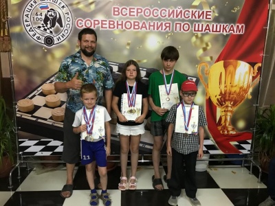 Шашки-3.jpg Шашки-3.jpg