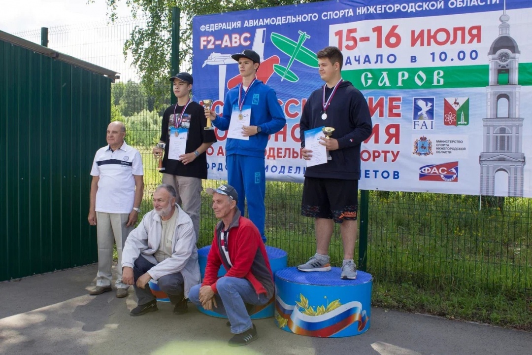 Авиамоделизм-6.jpg Авиамоделизм-6.jpg