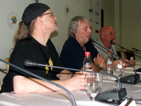 Серию пресс-конференций открывали группы Аквариум и Fairport Convention