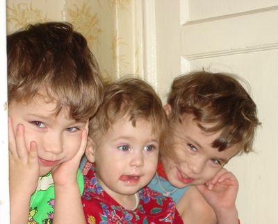 Саша, Гриша и Варюшка