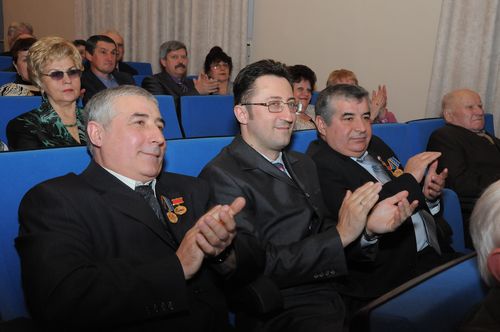 Заводская династия Харитоновых - 90 лет стажа на троих