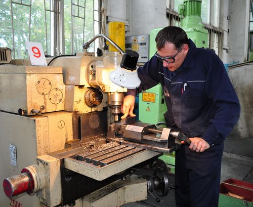 Ю.М.Артюшин