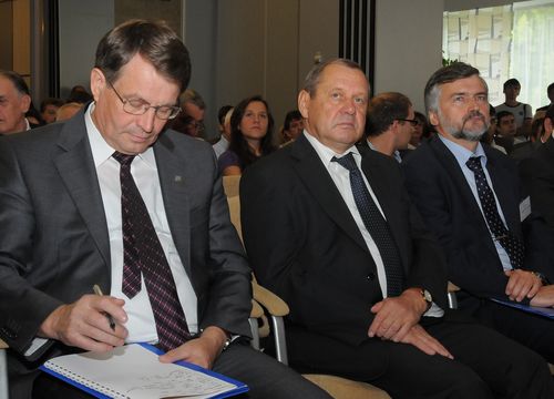 Слева направо: В.Костюков, И.Каменских, А.Клепач