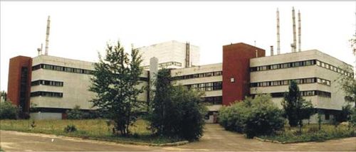 Гордость УКС - здание установки "Искра-5"