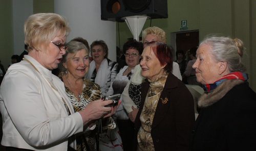 Ветераны поликлиники  №2 перед праздничным вечером