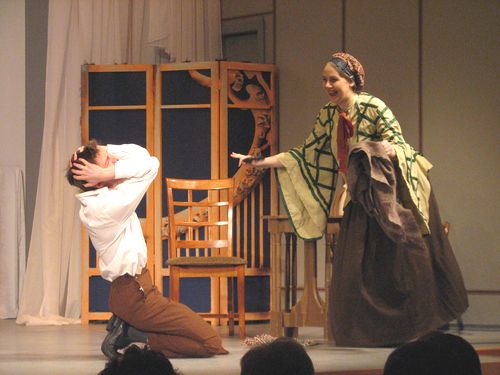 Сцегна из спектакля "Волки и овцы"