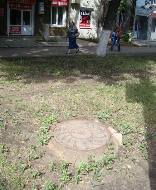 Газоны в Н.Новгороде. Знакомая картина, не правда ли?