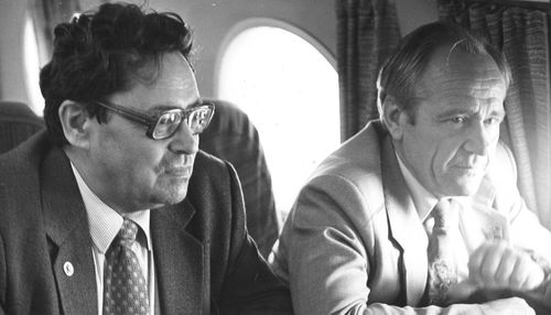 1985год. Облет территории города вместе с академиком Ю.А. Трутневым