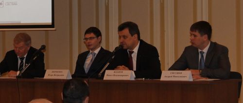 Первый день работы форума прошел в Гербовом зале Нижегородской ярмарки