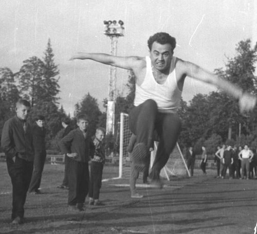 Сдача норм ГТО на городском стадионе