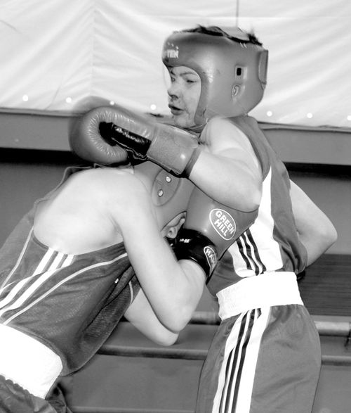 В финале Андрей Дейнек отправил соперника в нокдаун