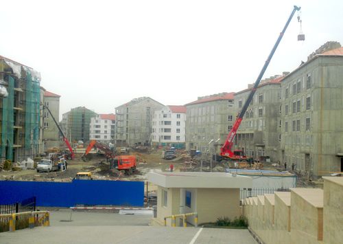 Олимпийская деревня в марте 2013 года...