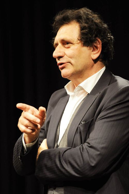 Евгений Князев: «Поэт – это обнаженный нерв эпохи»