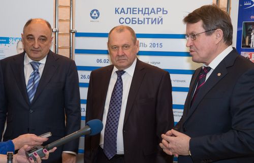 Слава направо: А.Волосов, И.Каменских, В.Костюков