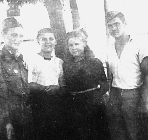 По дороге из Чехословакии в Венгрию. Июнь 1945г.