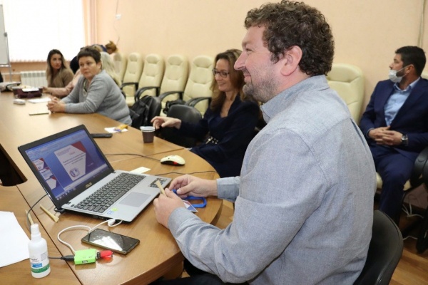 Zs3I5cPIWE8.jpg Zs3I5cPIWE8.jpg