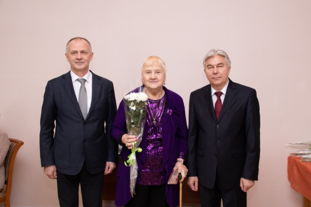 IMG_6204.jpg IMG_6204.jpg