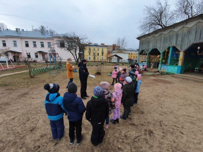 M83V1c6GH7Y.jpg M83V1c6GH7Y.jpg