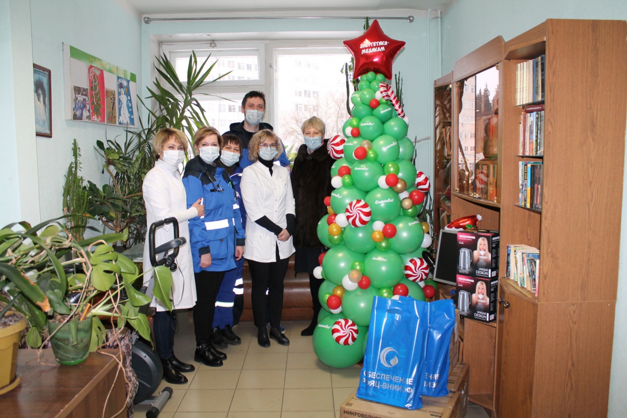 LIKoNdbMtYM.jpg LIKoNdbMtYM.jpg