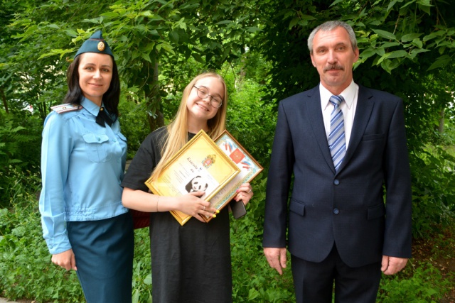 VYQc7pAEAcA.jpg VYQc7pAEAcA.jpg