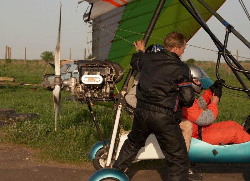 Заводим движок