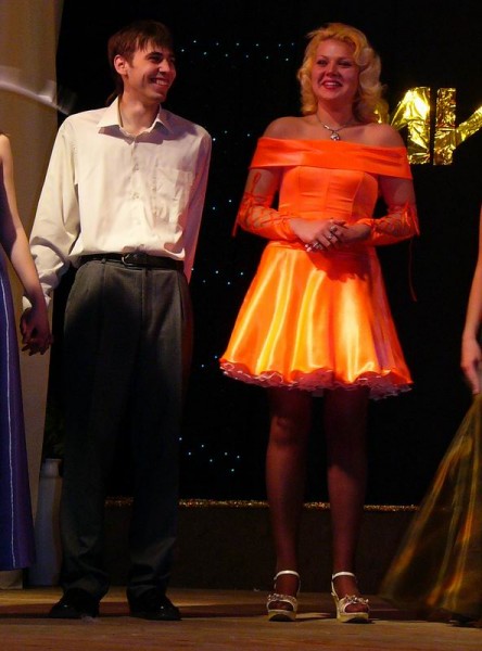 52.Катя жжот