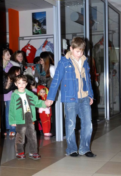 Юниор снова