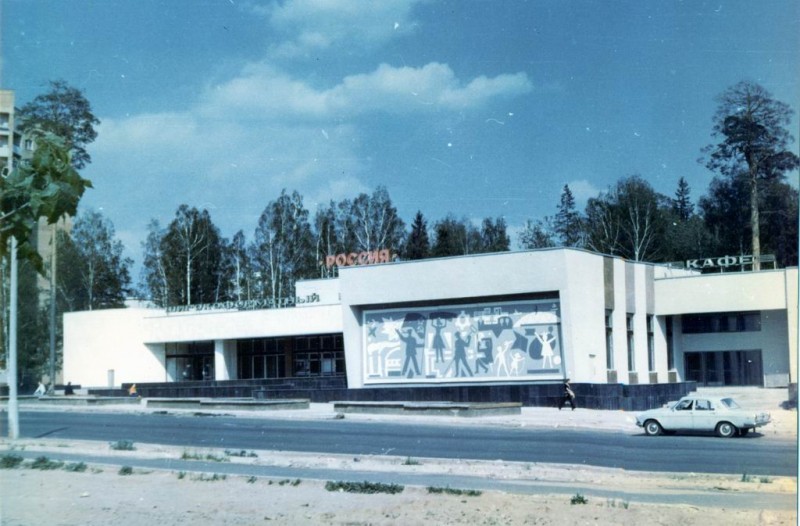 Кинотеатр на первом году жизни