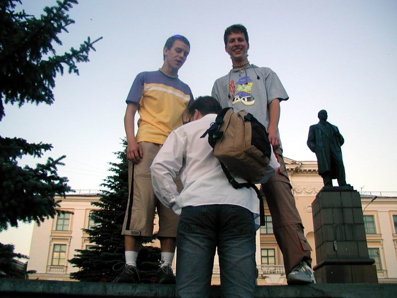 крылъя, Сергиус и Vile