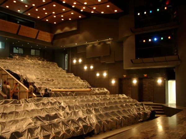 Новое здание театра: вид изнутри