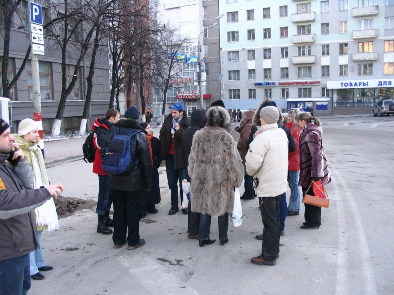 На площади Горького